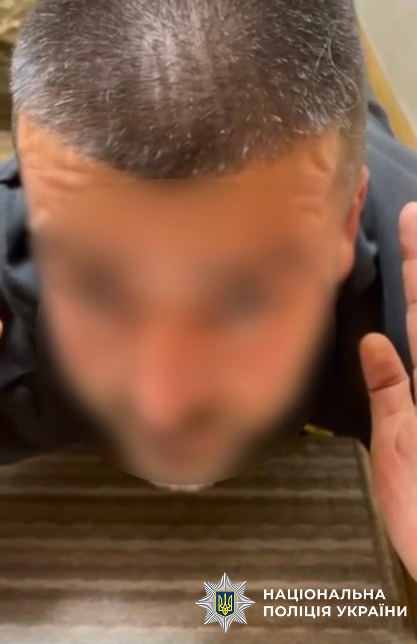 Чоловіка, причетного до вибуху на ”Укрпошті” у Києві, затримано — фото 9 Чоловіка, причетного до вибуху на ”Укрпошті” у Києві, затримано — фото 9