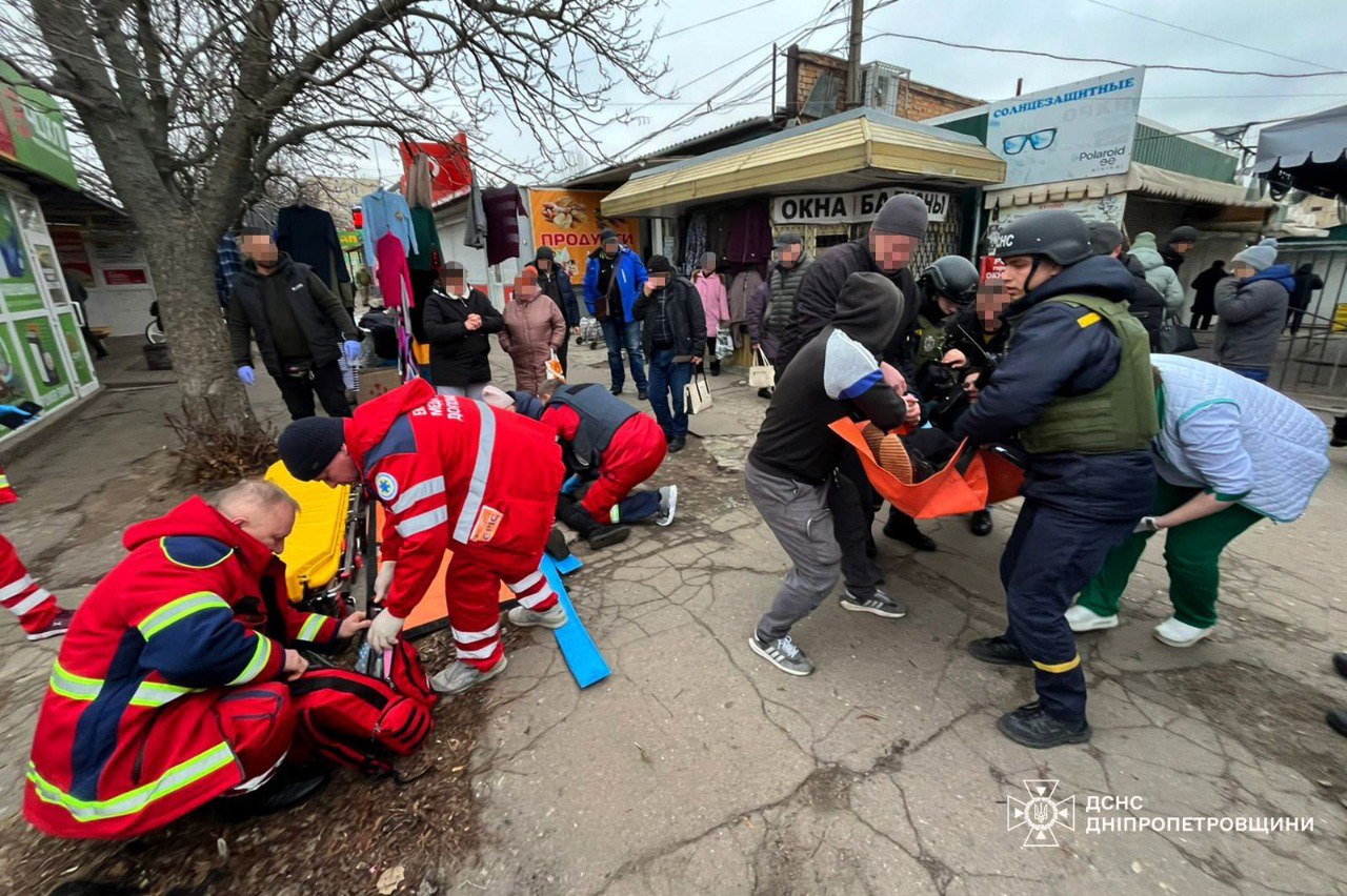 В Никополе растет число раненых в результате удара по рынку: одна из женщин в критическом состоянии — фото 3