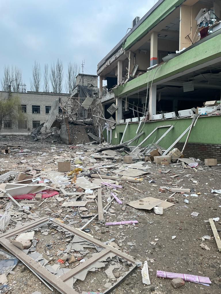 Россия обстреляла Донецкую область: четыре человека погибли (фото) — фото